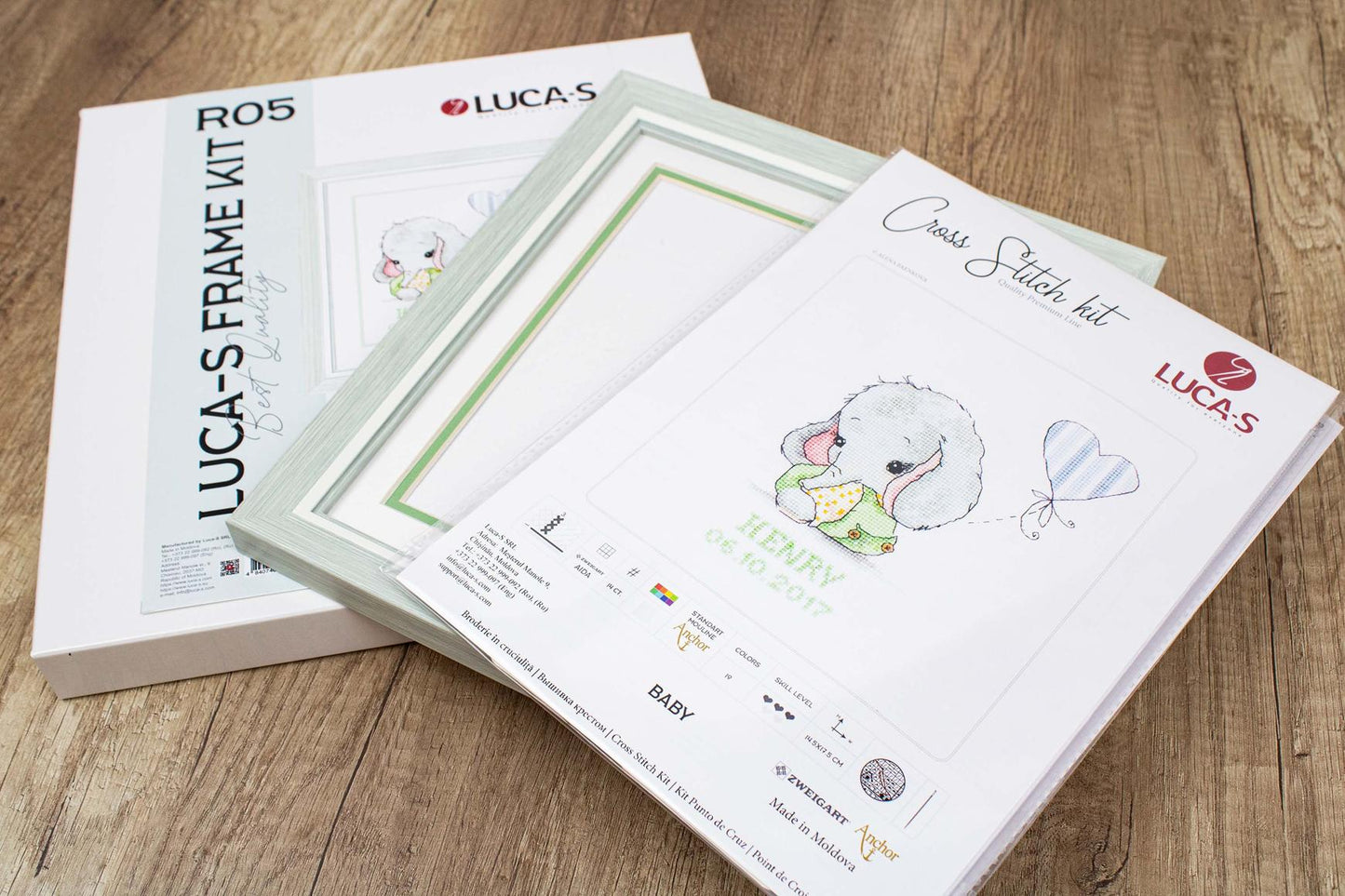 Set de brodat cu rama inclusă Luca-S, R05