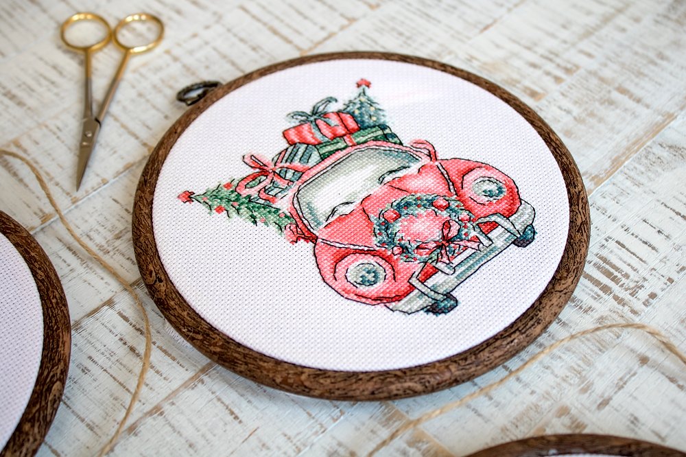 Set de broderie Letistitch  - Christmas Retro Cars / Kit of 5, Leti965